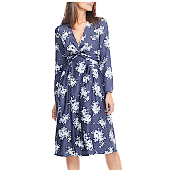 Gal Meets Glam Dresses & Skirts - NWT Gal Meets Glam Vienna Twist Front